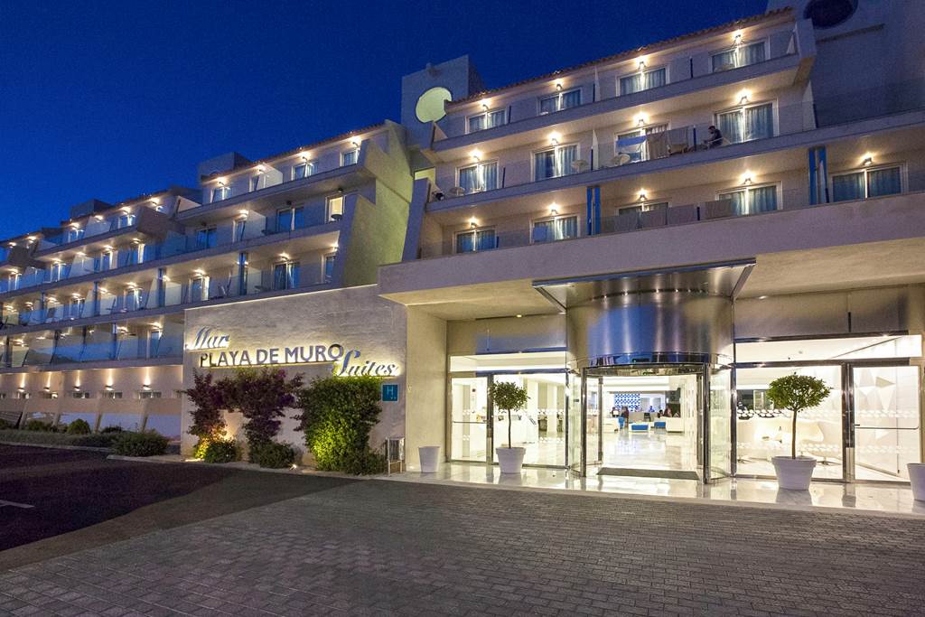 PMI_74702_Mar_Hotels_Playa_de_Muro_Suites_1218_05.jpg