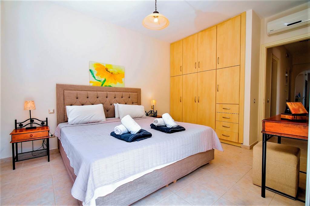 EFL_82796_Villa_Dina_Kefalonia_0920_06.jpg