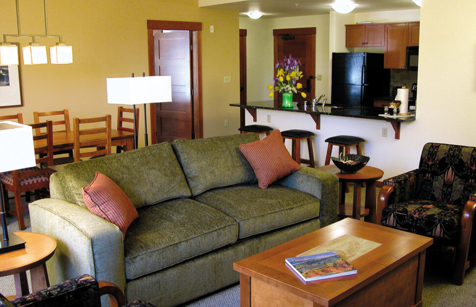 Village-Lodge-1.jpg