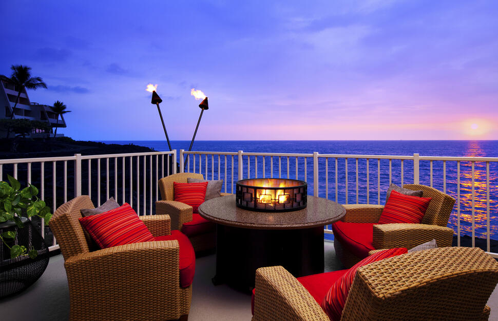 The-Outrigger-Kona-Resort-Spa-12.jpg