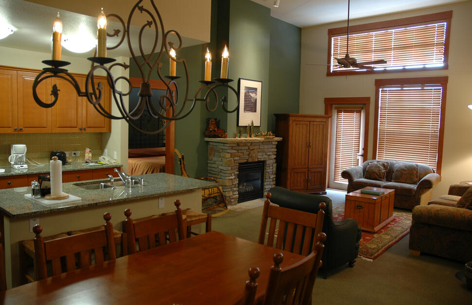 Village-Lodge-4.jpg