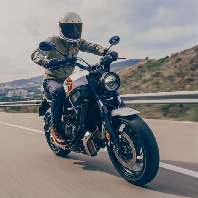 Yamaha XSR700