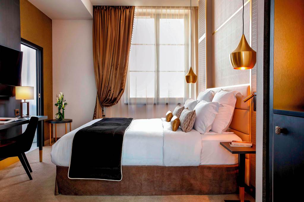 CDG_85789_Niepce_Paris_Hotel_Curio_Collection_by_Hilton_1123_02.jpg