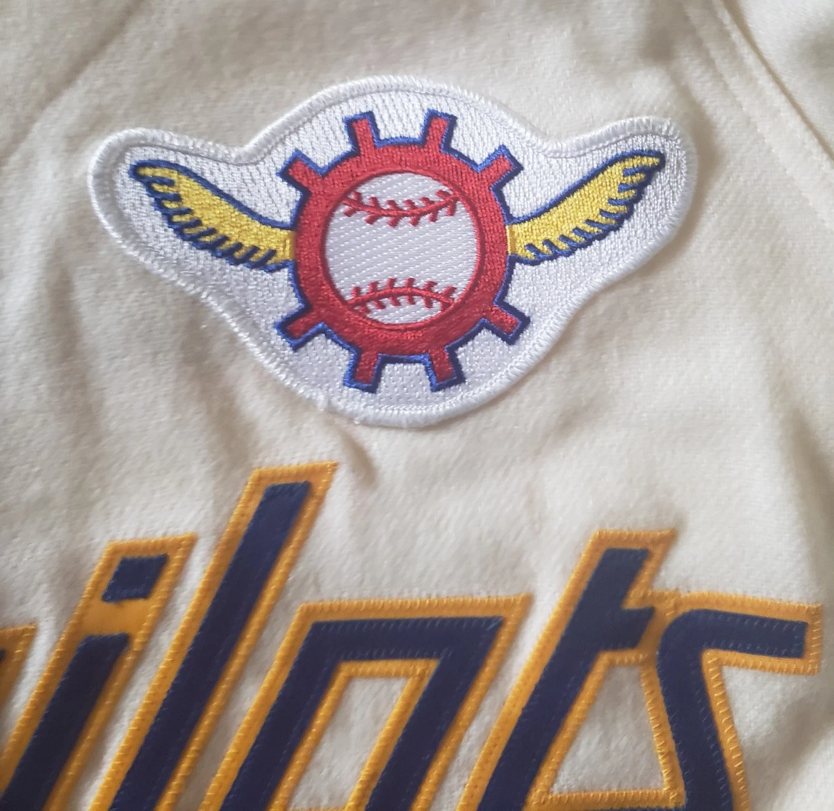 Jim Bouton 1969 Seattle Pilots — Patch view thumbnail