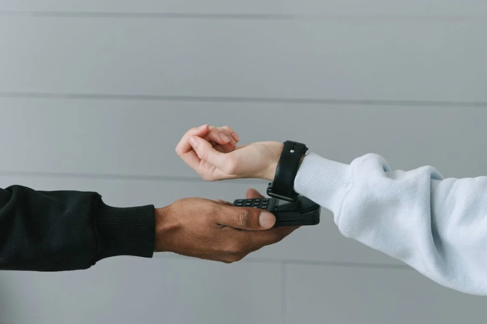Mastering the Art of Cross-Selling and Up-Selling