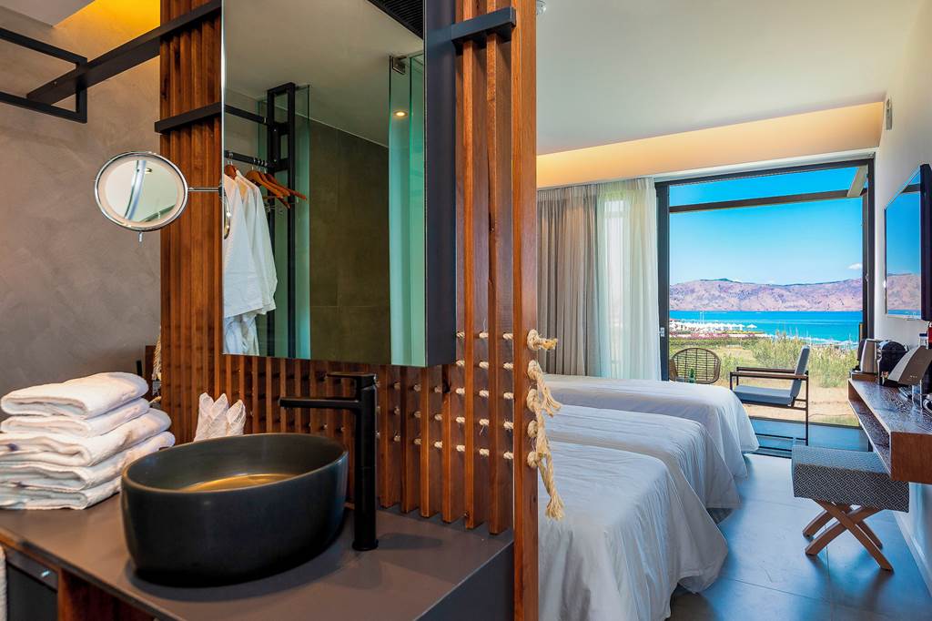 CHQ_86179_La_Mer_Resort_&_Spa_1023_25.jpg