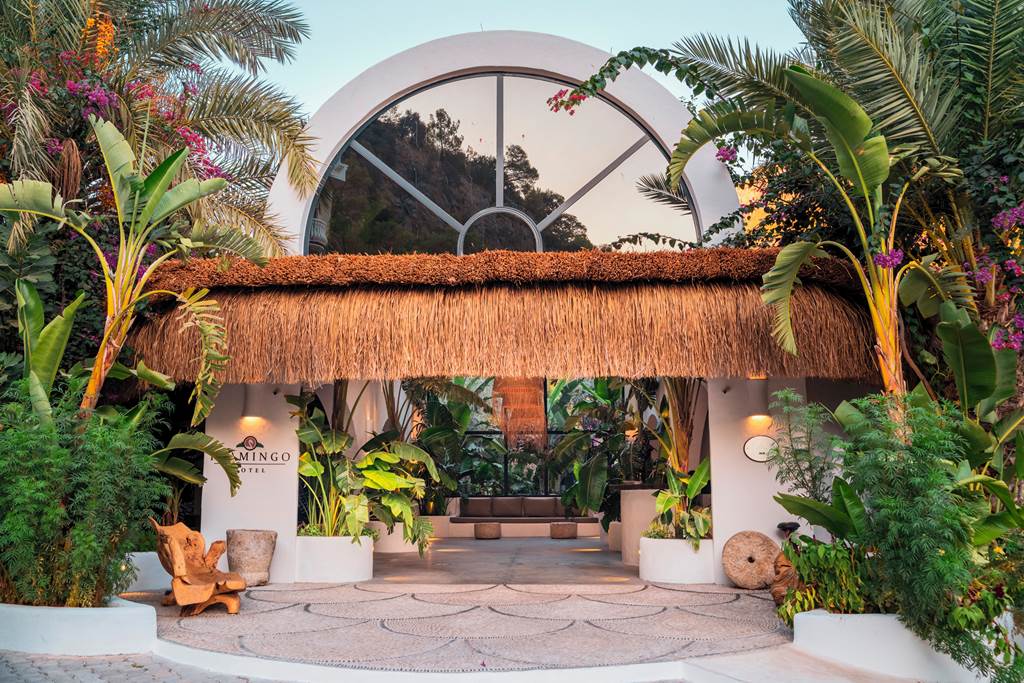 DLM_68809_Flamingo_Hotel_0423_05.jpg