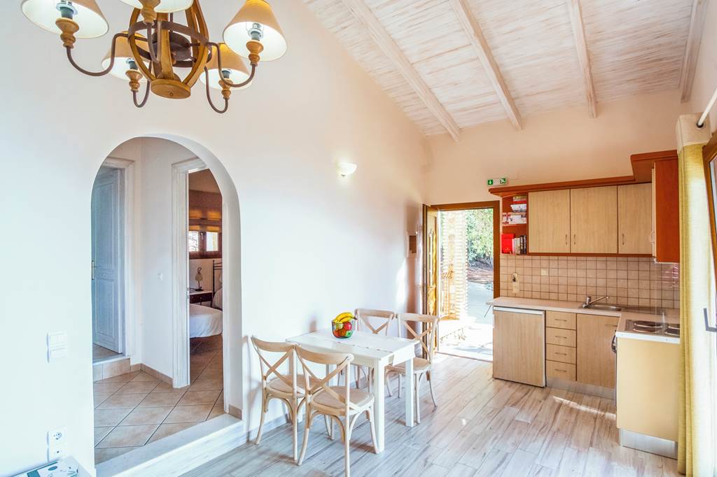 PVK_85256_Apolis_Executive_Villa_0323_04.jpg
