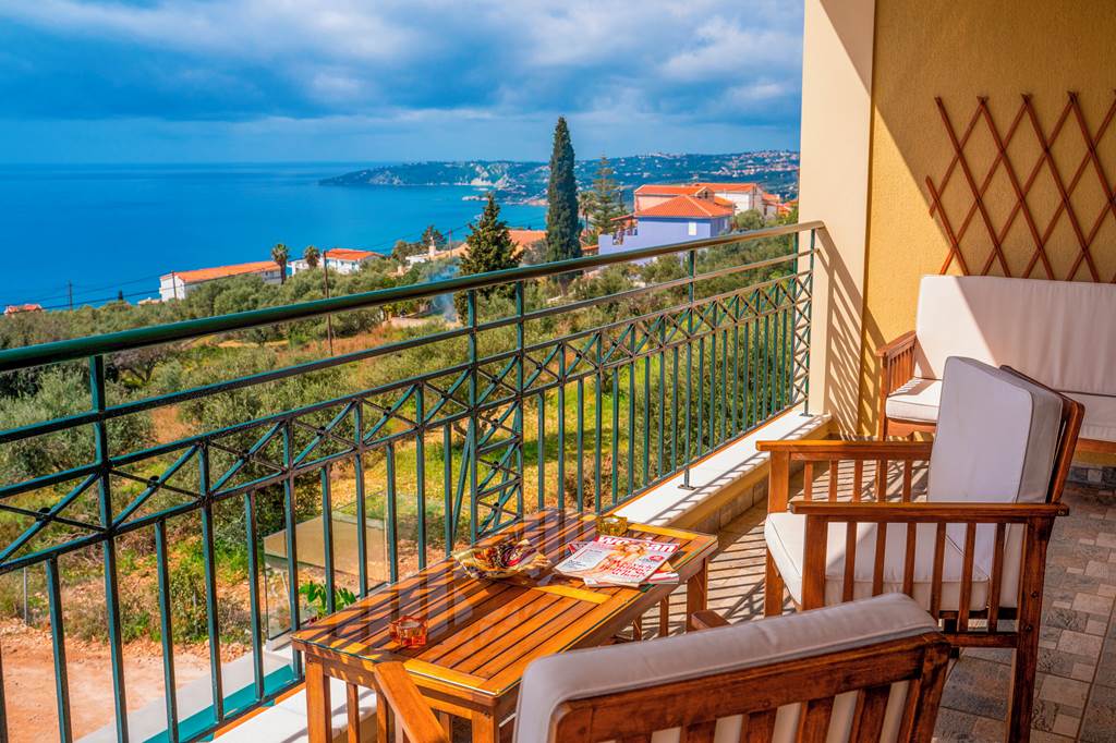 EFL_86819_Villa_Andriana_1223_01.jpg