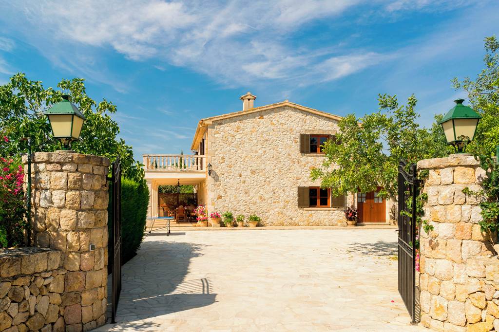 PMI_88300_Villa_Estern_1024_15.jpg