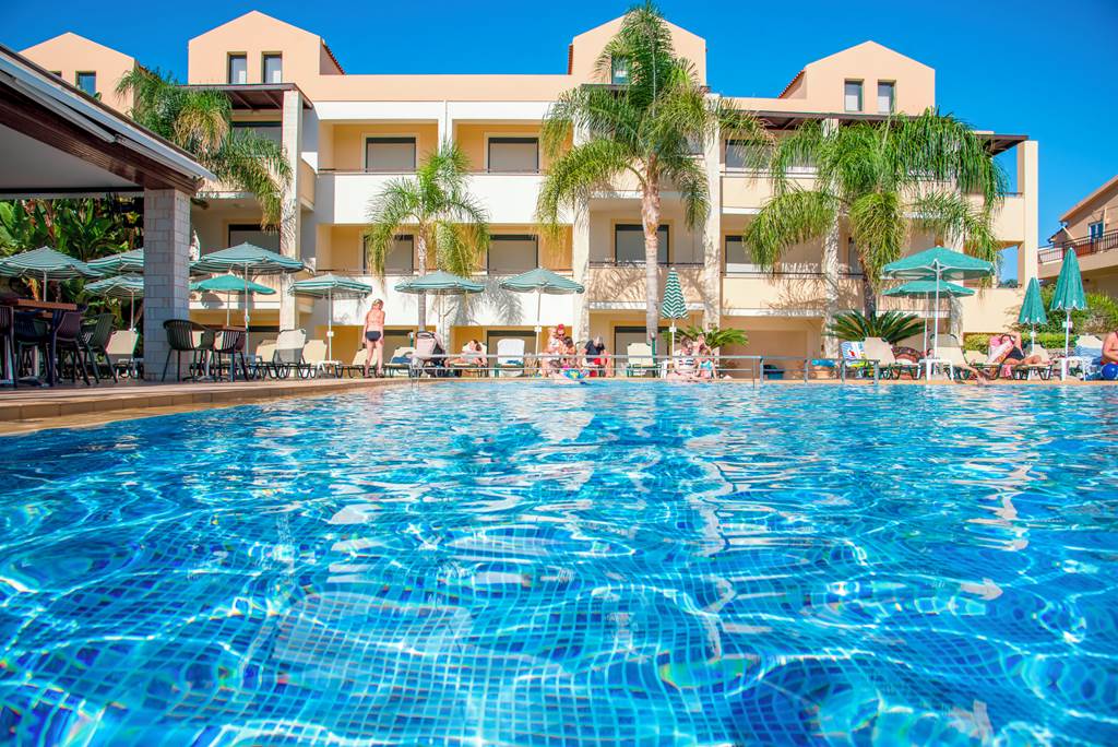 CHQ_78452_Creta_Palm_Resort_1120_03.jpg