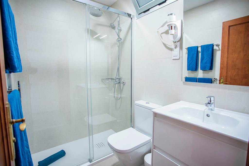 LPA_74944_Servatur_Montebello_Apartments_0523_04.jpg