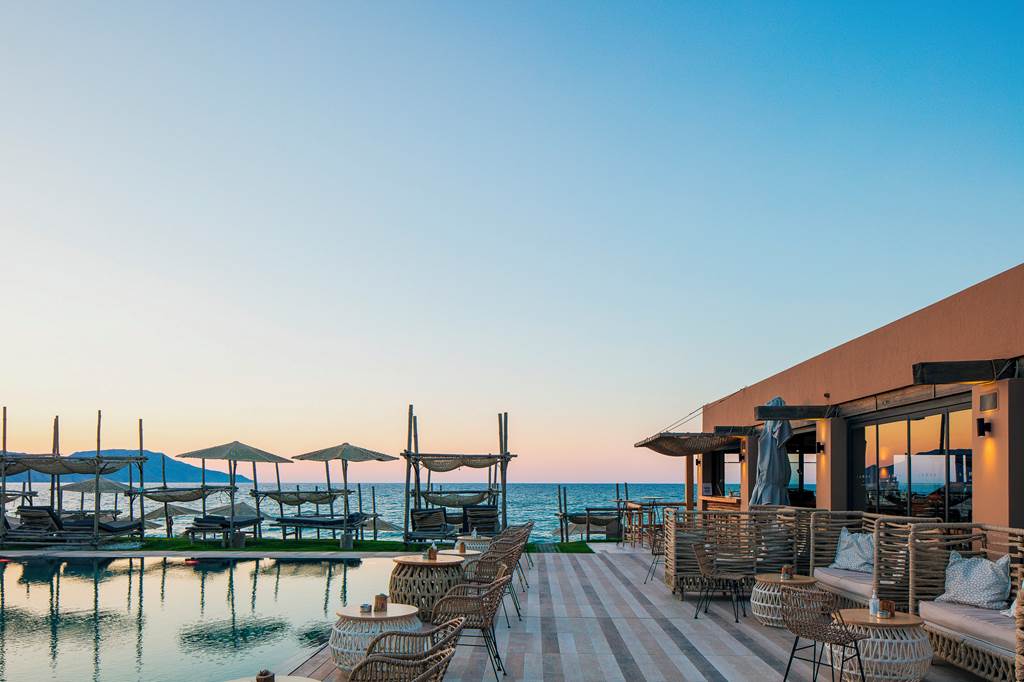 CHQ_86179_La_Mer_Resort_&_Spa_1023_16.jpg
