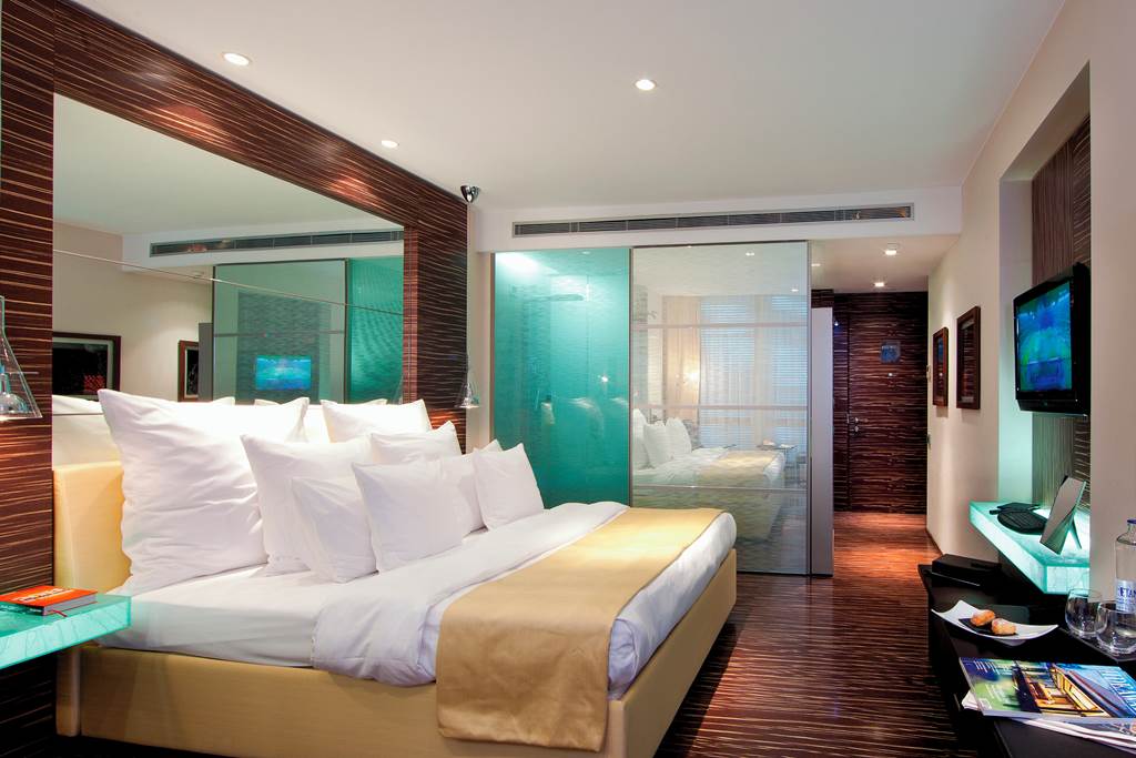 NAP_73363_Romeo_Hotel_0724_01.jpg