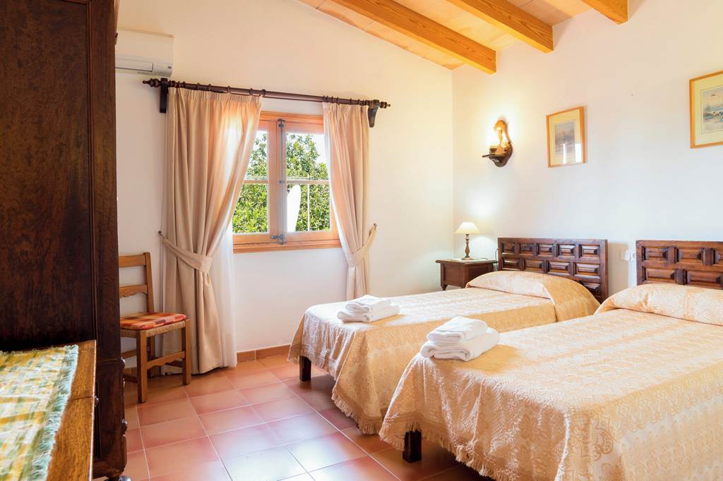PMI_88300_Villa_Estern_1024_06.jpg