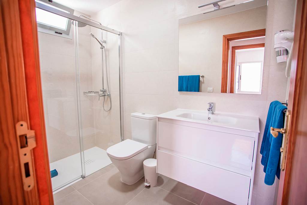 LPA_74944_Servatur_Montebello_Apartments_0523_08.jpg