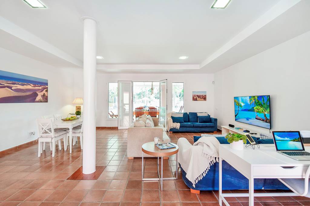 LPA_87582_Villa_Tropical_0424_02.jpg