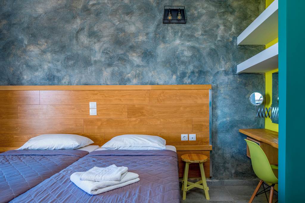 CHQ_80021_Nireas_Hotel_1224_08.jpg
