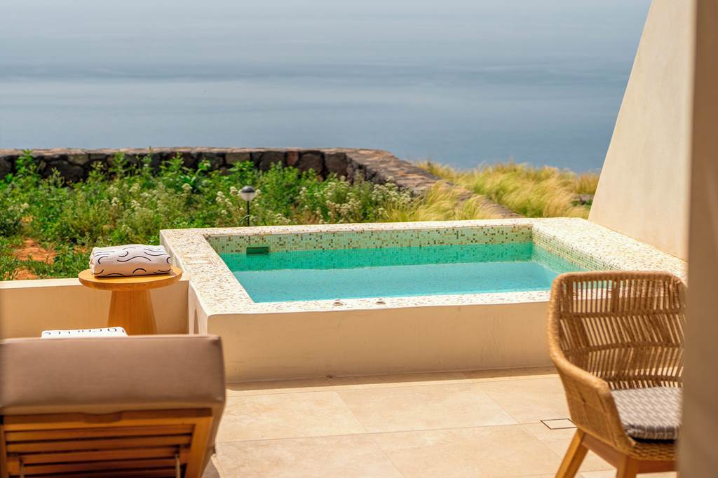 JTR_87167_Santo_Mine_Oia_Suites_1024_03.jpg