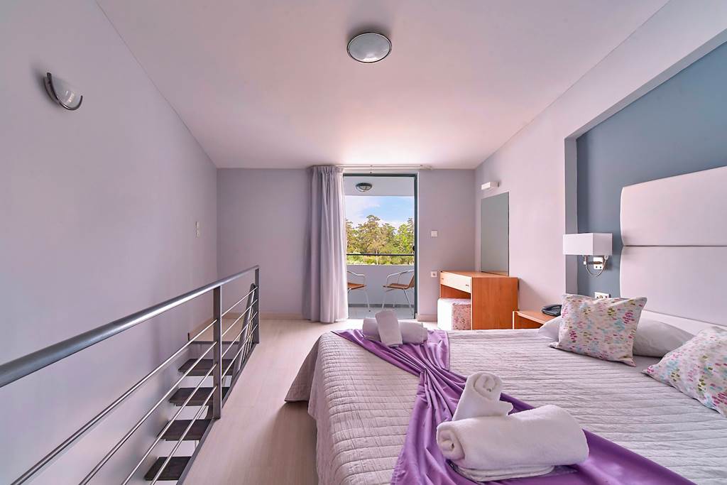 CHQ_83987_Sunrise_Village_Hotel_0822_03.jpg