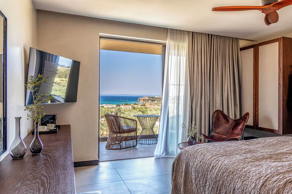 ZTH_85329_King_Jason_Zante_by_Louis_Hotels_1124_05.jpg