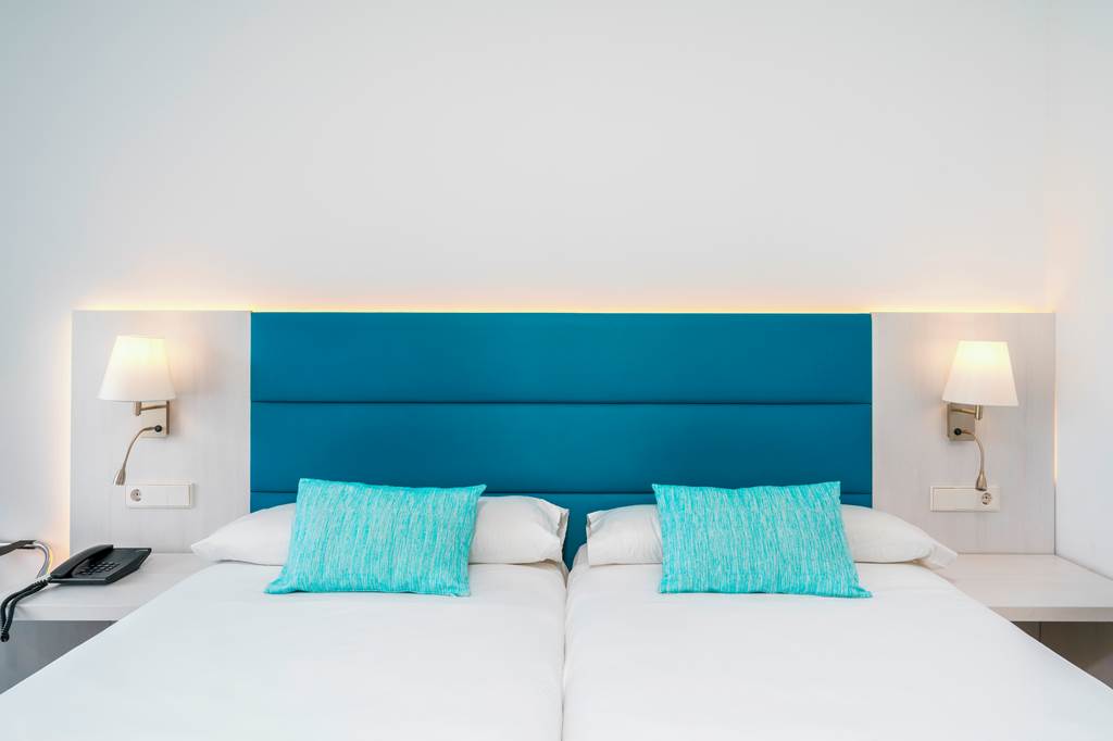 PMI_554_Alua_Leo_Hotel_0922_03.jpg