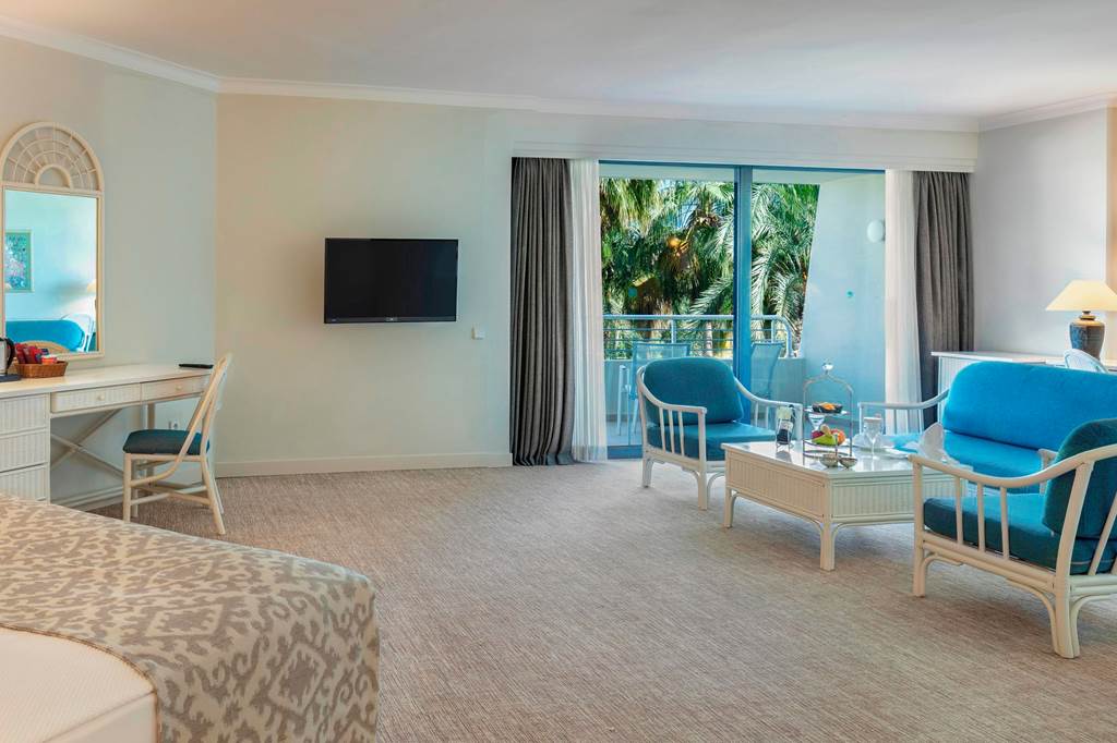 AYT_85685_Mirage_Park_Resort_0723_23.jpg