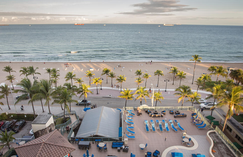 Courtyard-by-Marriott-FT.-Lauderdale-Beach-13.jpg
