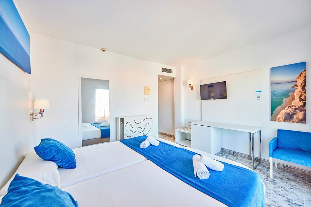 PMI_74467_Hotel_Ilusion_Calma_&_Spa_0324_06.jpg