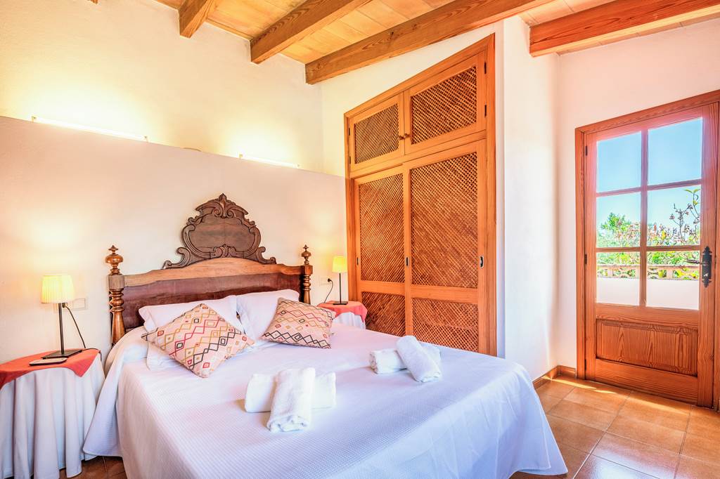 PMI_86880_Villa_Can_Creus_1223_09.jpg