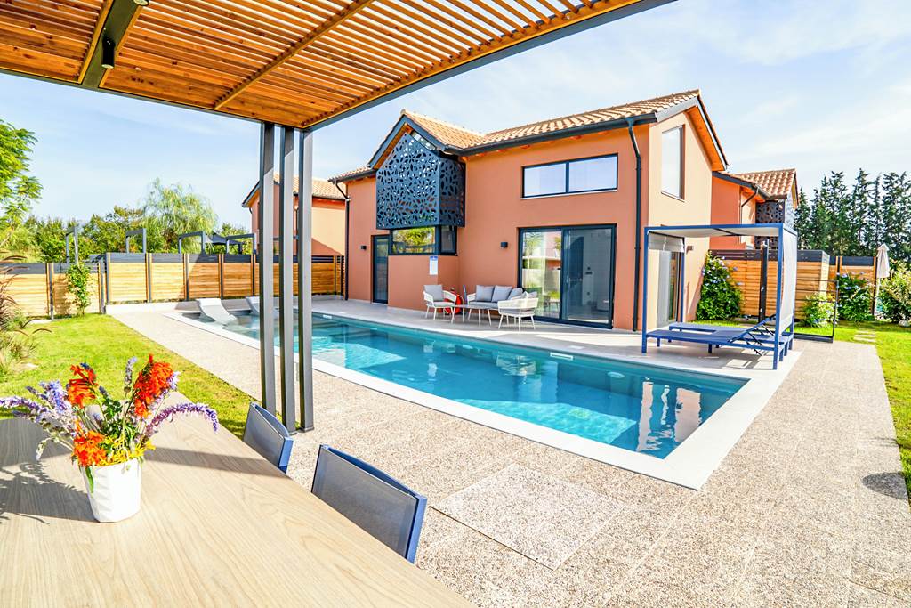 PVK_86864_Villa_Water_1223_02.jpg