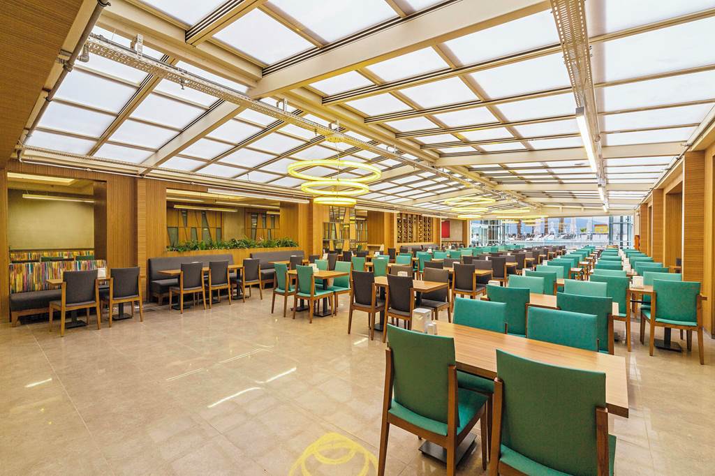 DLM_69306_Poseidon_Hotel_1124_10.jpg