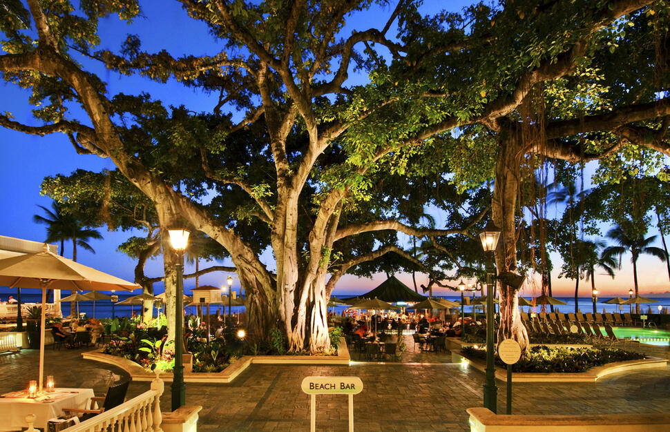 Moana-Surfrider-A-Westin-Resort-Spa-7.jpg