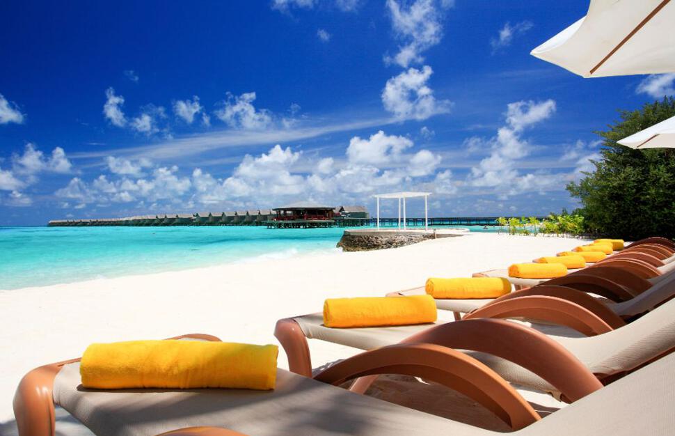 Centara-Ras-Fushi-Resort-Spa-5.jpg