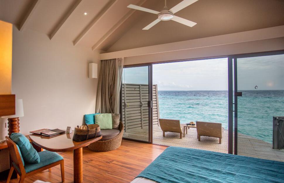 Centara-Ras-Fushi-Resort-Spa-7.jpg