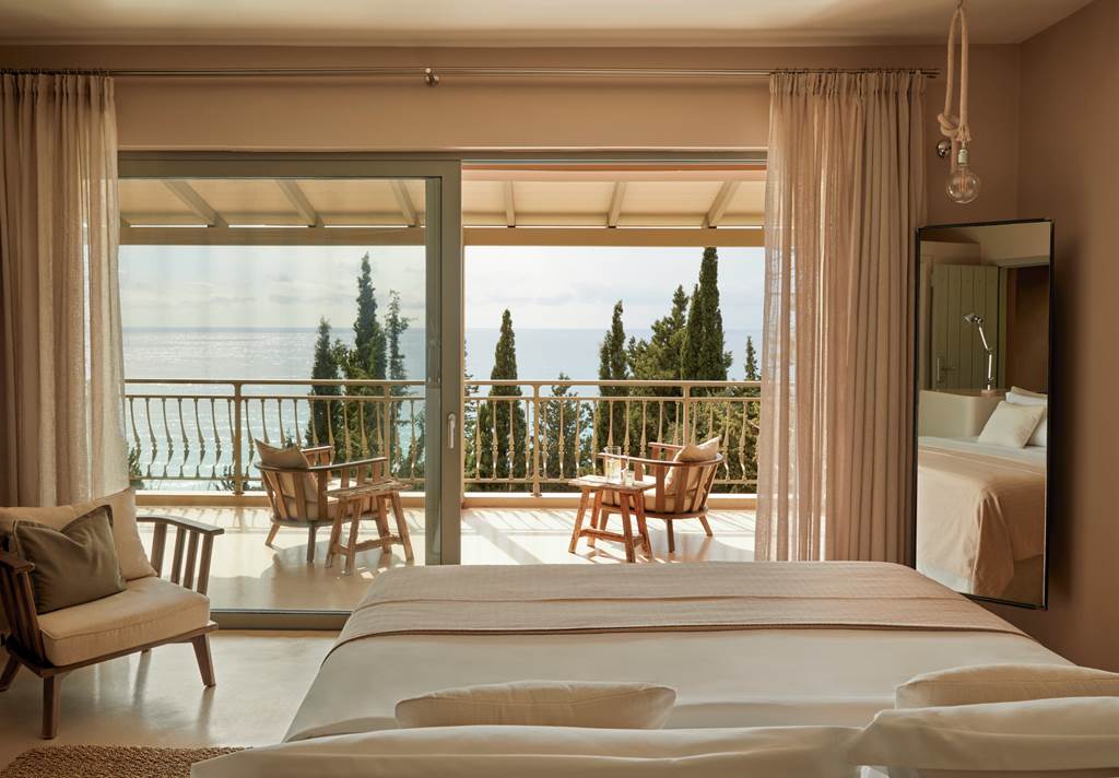 EFL_88449_F_Zeen_Kefalonia_0924_62.jpg