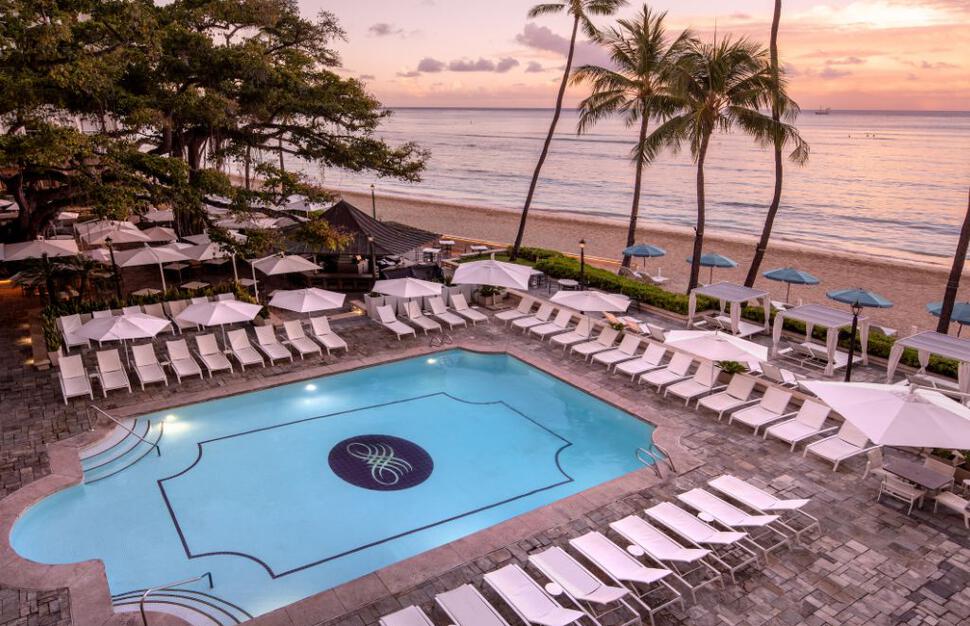 Moana-Surfrider-A-Westin-Resort-Spa-11.jpg
