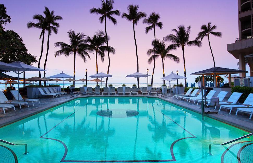 Moana-Surfrider-A-Westin-Resort-Spa-5.jpg