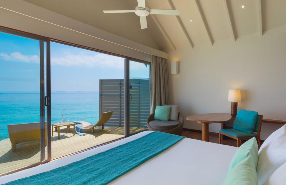 Centara-Ras-Fushi-Resort-Spa-6.jpg