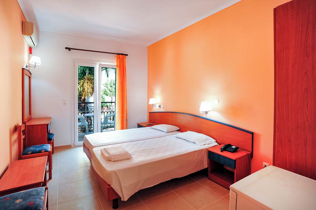 ZTH_71143_Metaxa_Hotel_1220_06.jpg
