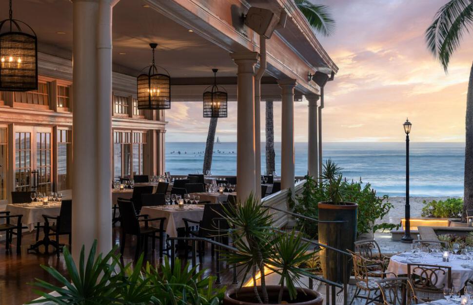 Moana-Surfrider-A-Westin-Resort-Spa-17.jpg