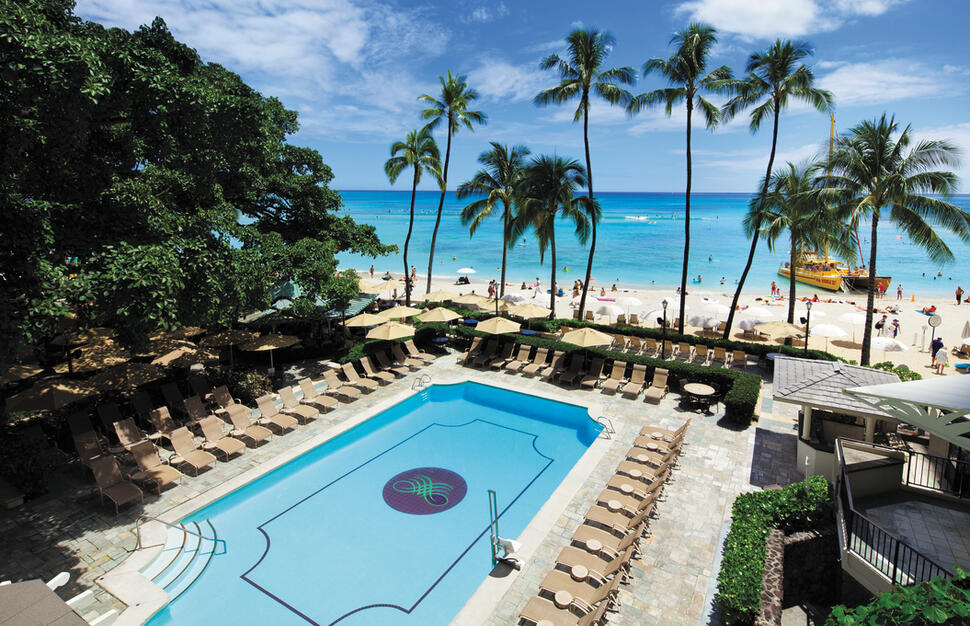 Moana-Surfrider-A-Westin-Resort-Spa-4.jpg