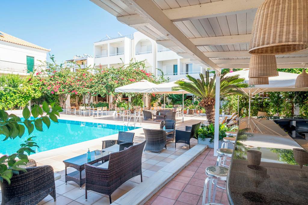KLX_82542_Kyparissia_Beach_Hotel_1121_11.jpg