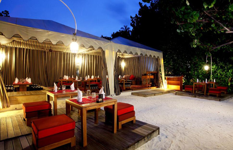 Centara-Ras-Fushi-Resort-Spa-12.jpg