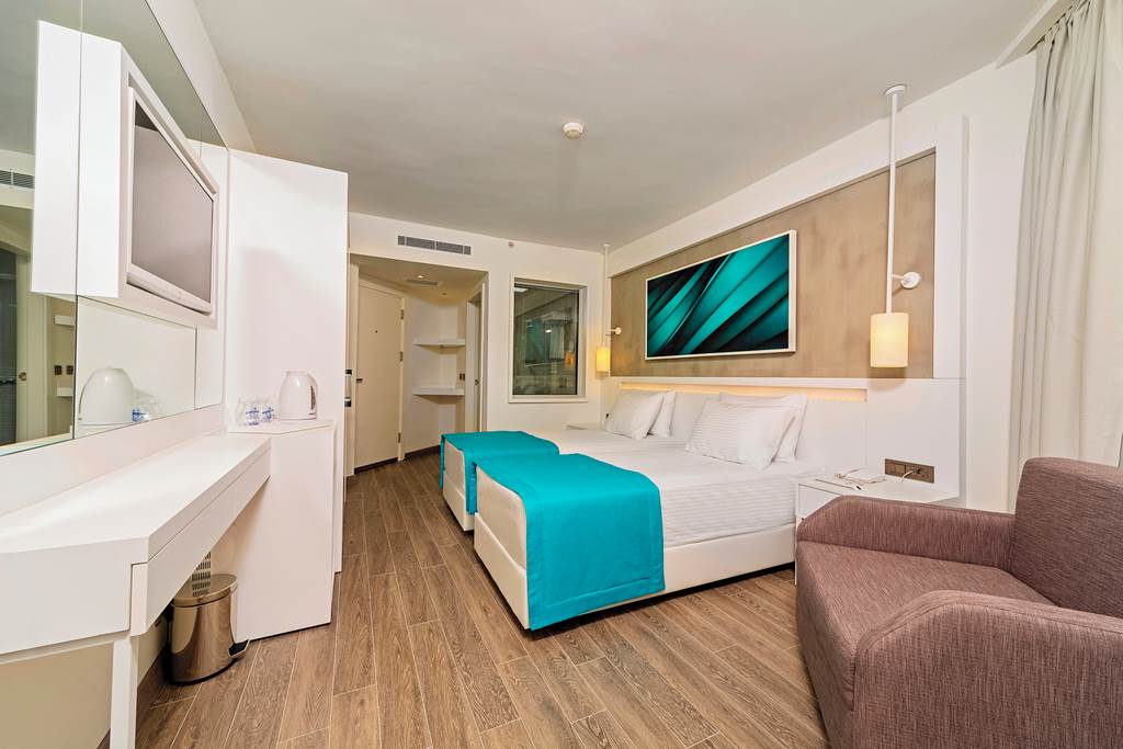 DLM_69306_Poseidon_Hotel_1124_06.jpg