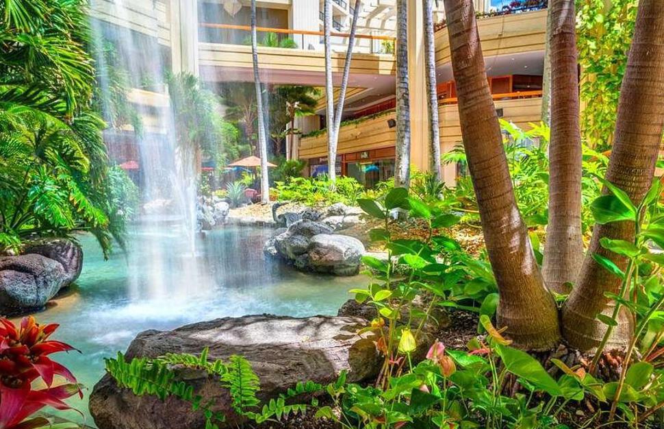 Hyatt-Regency-Waikiki-Beach-Resort-Spa-19.jpg