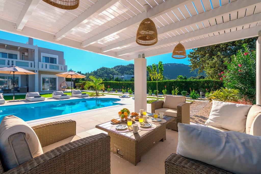 RHO_86767_Villa_Telchini_1223_02.jpg