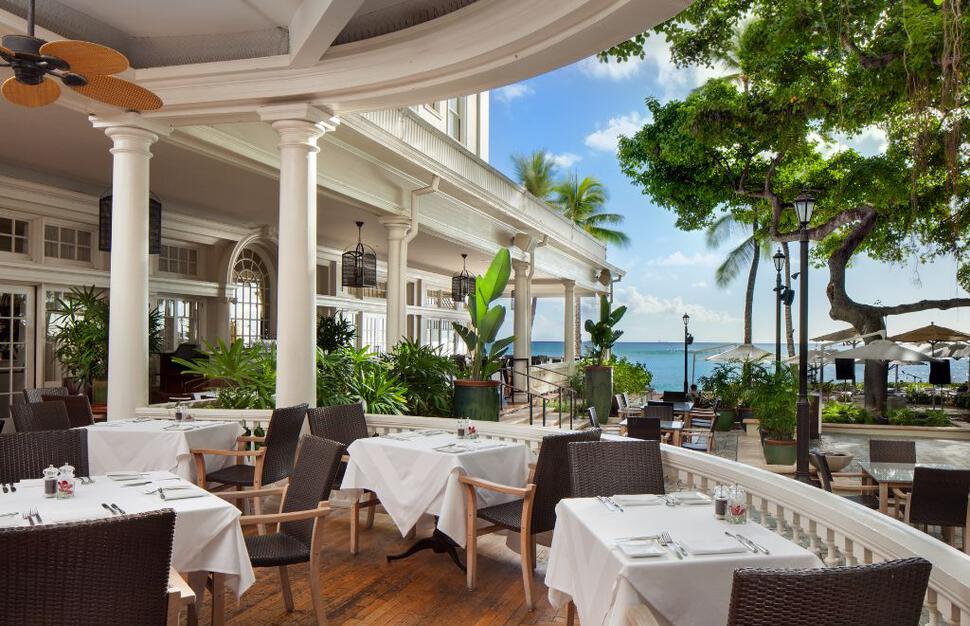 Moana-Surfrider-A-Westin-Resort-Spa-15.jpg