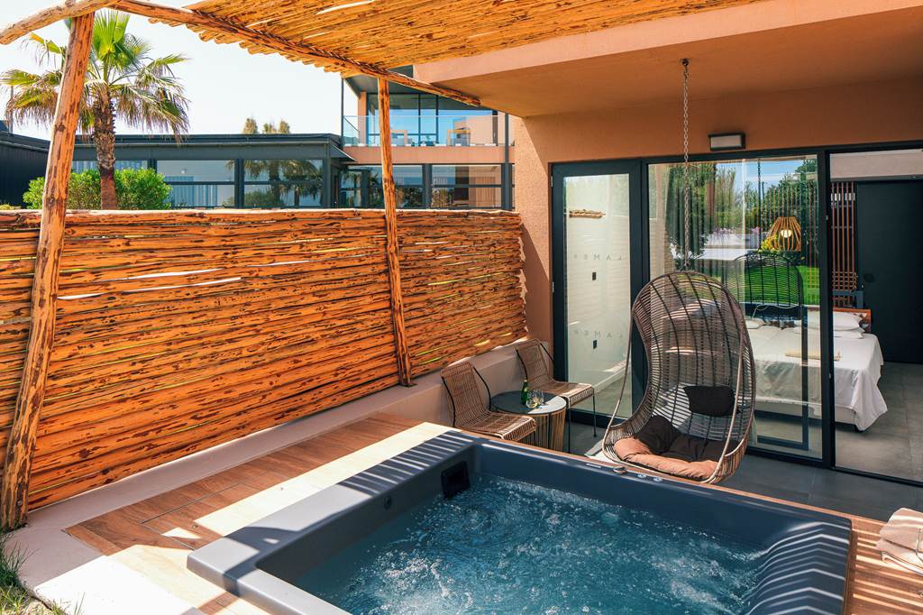 CHQ_86179_La_Mer_Resort_&_Spa_1023_26.jpg
