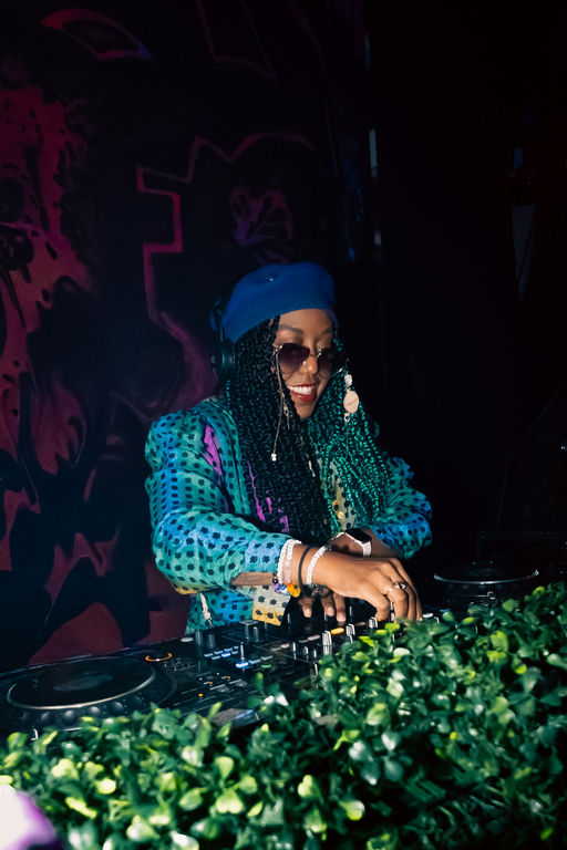 Showshonna Warehouse @moonbeam.films.jpg